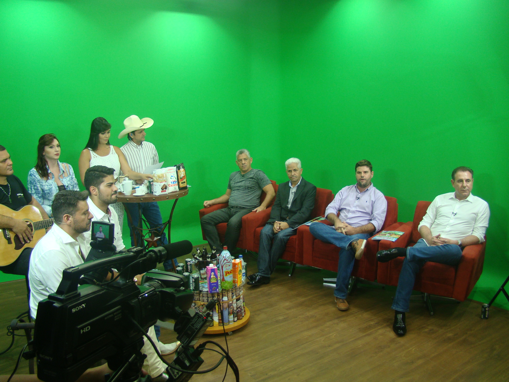 Prefeito Du Lourenço participa do programa de TV Arena News e divulga festas da cidade