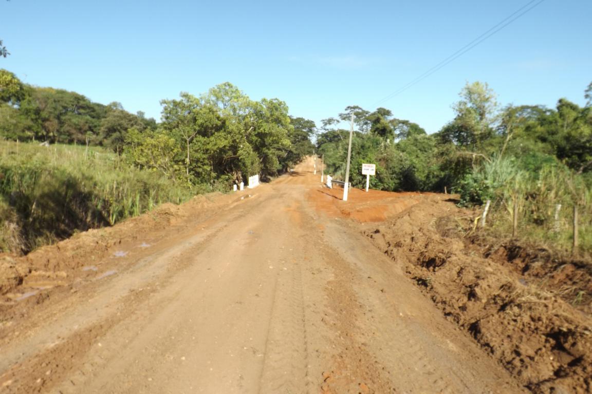 Limpeza e revitalização da Estrada da Cachoeirinha