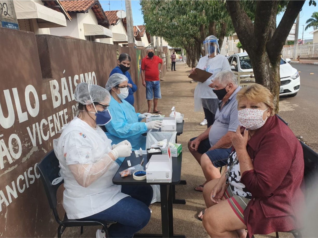 Saúde realiza testagem rápida de Covid-19 em idosos da Vila Vicentina